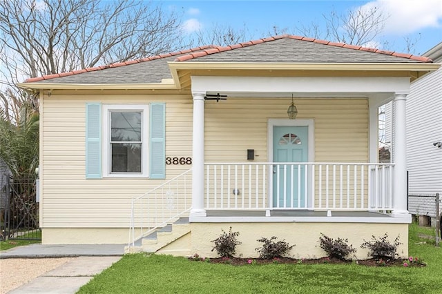 view of front facade featuring covered porch