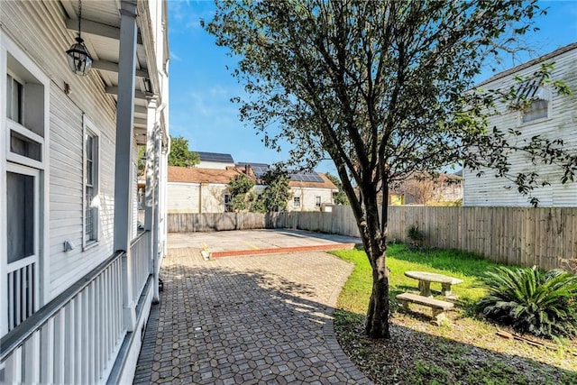view of yard featuring a patio