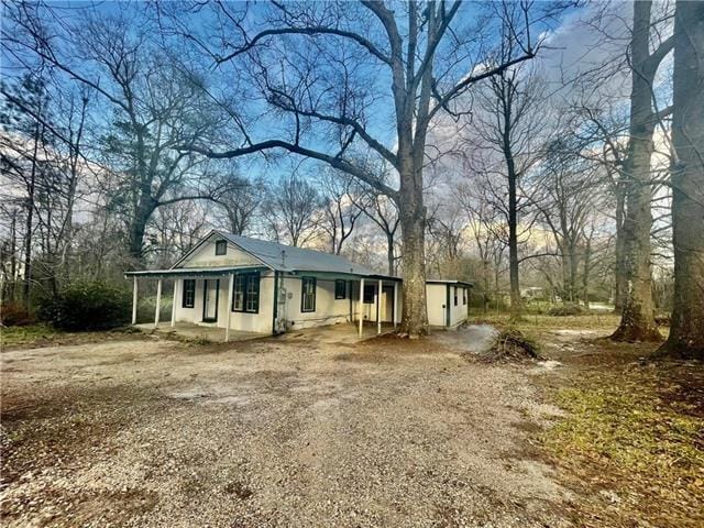 view of front of property with a porch