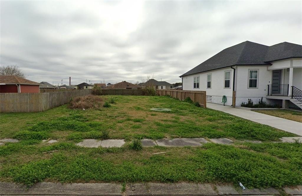 8312 Sabre Dr, Chalmette, LA 70043