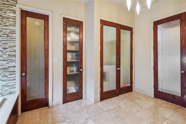 180 E Oakridge Park, Metairie, LA 70005 - tiled foyer featuring french doors