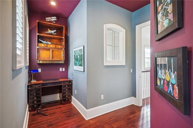 180 E Oakridge Park, Metairie, LA 70005 - office with dark wood-type flooring and built in desk