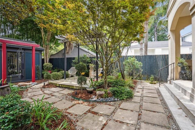 180 E Oakridge Park, Metairie, LA 70005 - view of yard featuring a patio area