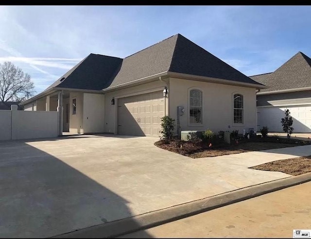 view of front of house featuring a garage