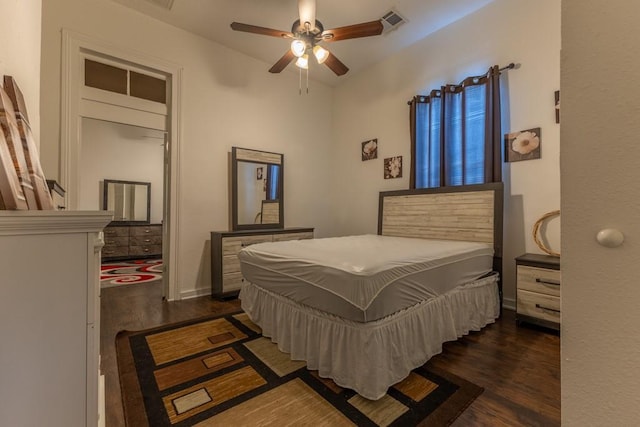 226062 N Roman St, New Orleans, LA 70117 - bedroom featuring a ceiling fan, dark wood-style flooring, and visible vents