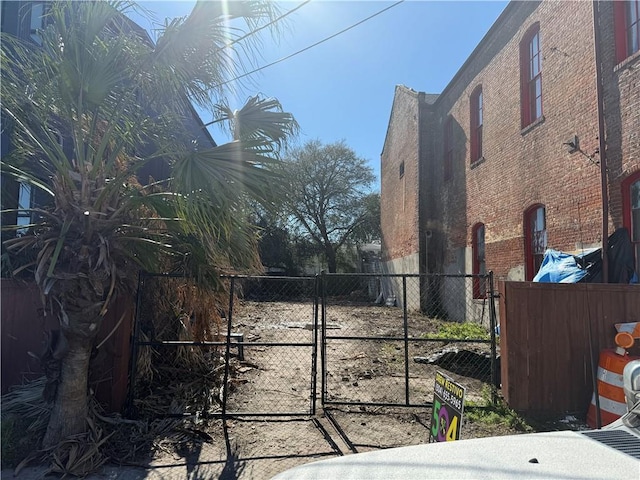 Listing photo 3 for 510 Jackson Ave, New Orleans LA 70130