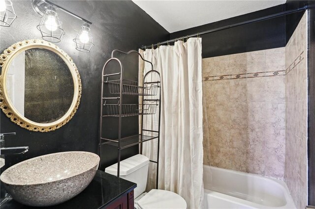 3244 Continental Dr, Kenner, LA 70065 - full bathroom with shower / tub combo, vanity, and toilet