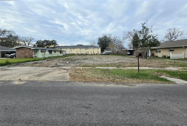 Listing photo 2 for 320 Little Farms Ave, River Ridge LA 70123