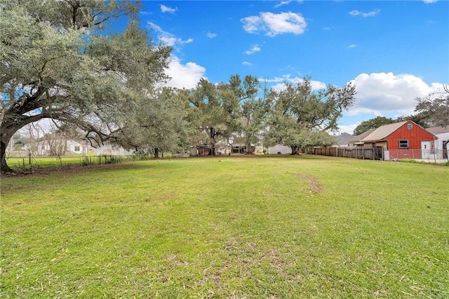 view of yard featuring fence