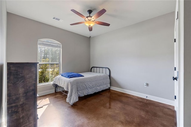 bedroom featuring ceiling fan, visible vents, and baseboards