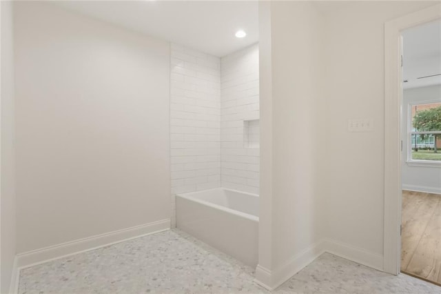 6043 Paris Ave, New Orleans, LA 70122 - full bath featuring baseboards and recessed lighting