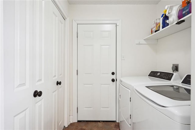 38 Moss Dr, La Place, LA 70068 - clothes washing area with laundry area and washer and clothes dryer