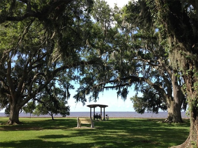 1536 Madison St, Mandeville, LA 70448