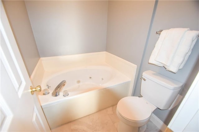 14249 Woodlands Dr Unit 22, Hammond, LA 70401 - full bath featuring toilet and a tub with jets