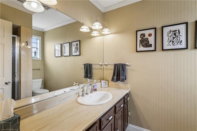 full bath with a shower with shower door, vanity, toilet, and crown molding