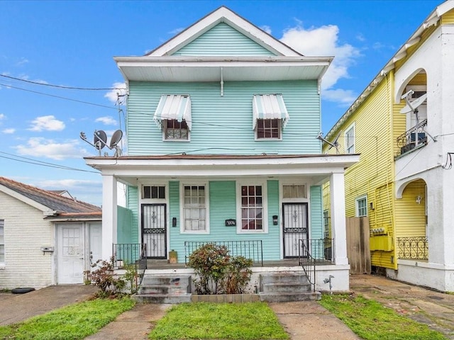 view of front of property featuring a porch