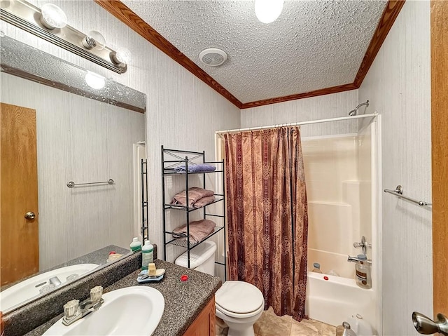 full bathroom featuring a textured ceiling, visible vents, ornamental molding, shower / bath combo with shower curtain, and wallpapered walls