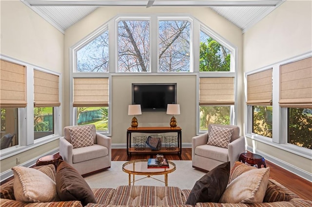 sunroom with vaulted ceiling