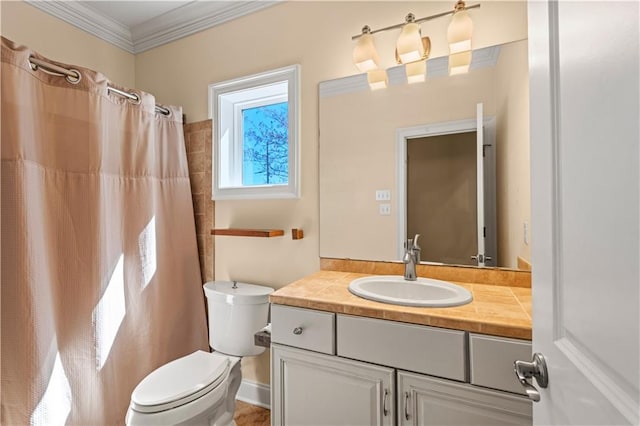 full bath featuring curtained shower, crown molding, vanity, and toilet