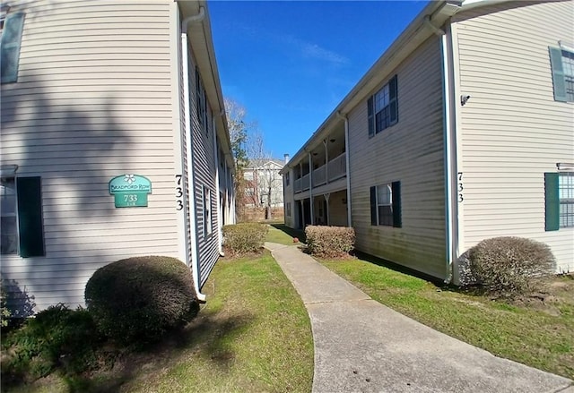 733 Heavens Dr Unit 6, Mandeville, LA 70471 - view of side of property