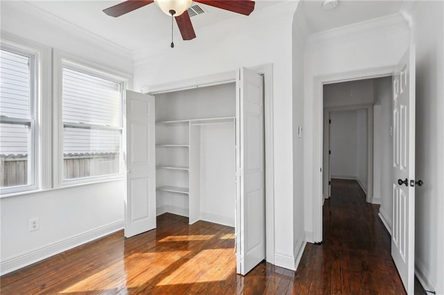 closet with visible vents