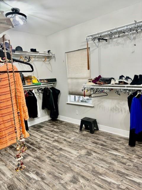 209 Legrande Bayou Ln, Kenner, LA 70065 - spacious closet with wood finished floors