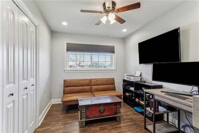 interior space featuring ceiling fan, baseboards, wood finished floors, and recessed lighting