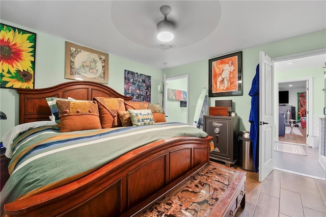 bedroom with visible vents and ceiling fan