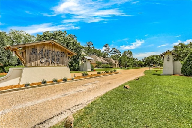 exterior space featuring a yard