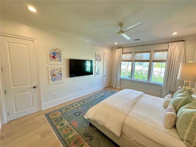 bedroom featuring crown molding, recessed lighting, wood finished floors, and visible vents