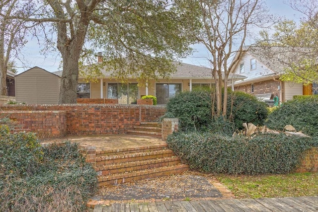 view of front of home