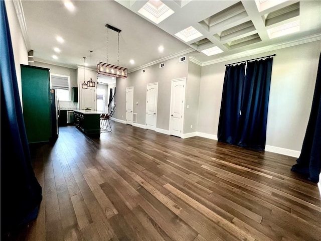 interior space with crown molding, recessed lighting, baseboards, visible vents, and dark wood-style floors