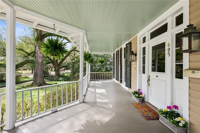 view of patio / terrace featuring covered porch