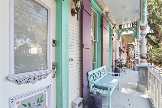 balcony featuring a porch