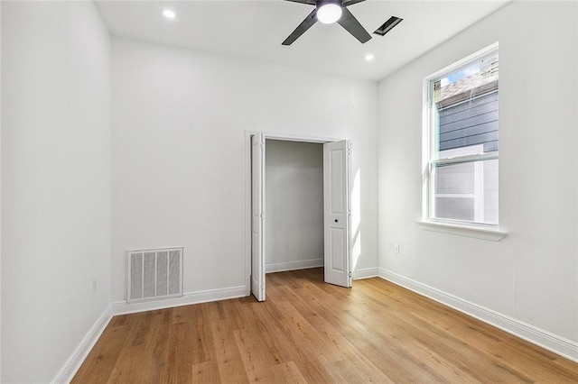 2764 Lavender St, New Orleans, LA 70122 - unfurnished room featuring light wood-style floors, a ceiling fan, baseboards, and recessed lighting