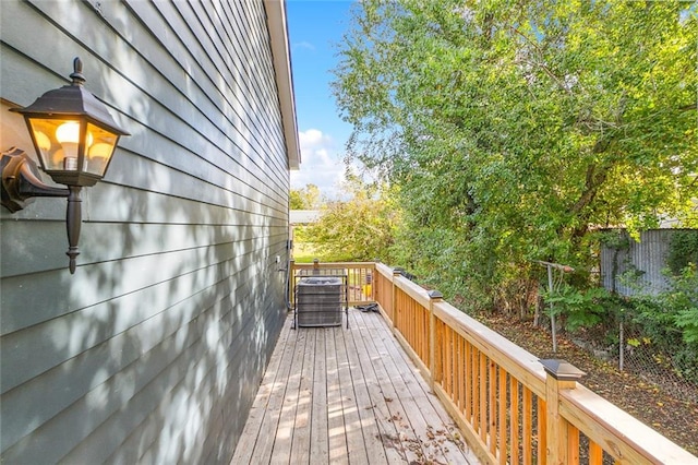 2764 Lavender St, New Orleans, LA 70122 - view of wooden deck