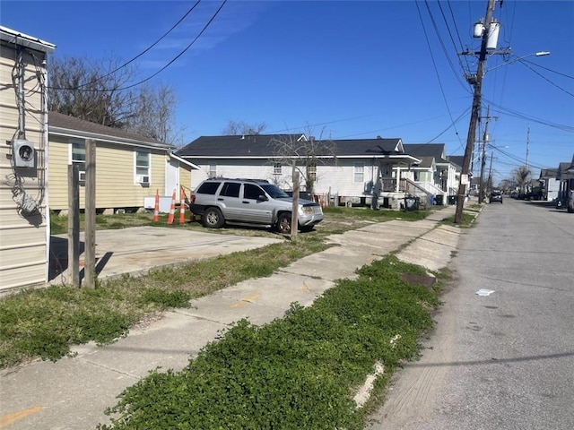 Listing photo 2 for 2275 N Claiborne Ave, New Orleans LA 70117