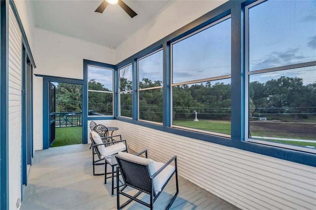 926 City Park Ave, New Orleans, LA 70119 - sunroom featuring ceiling fan