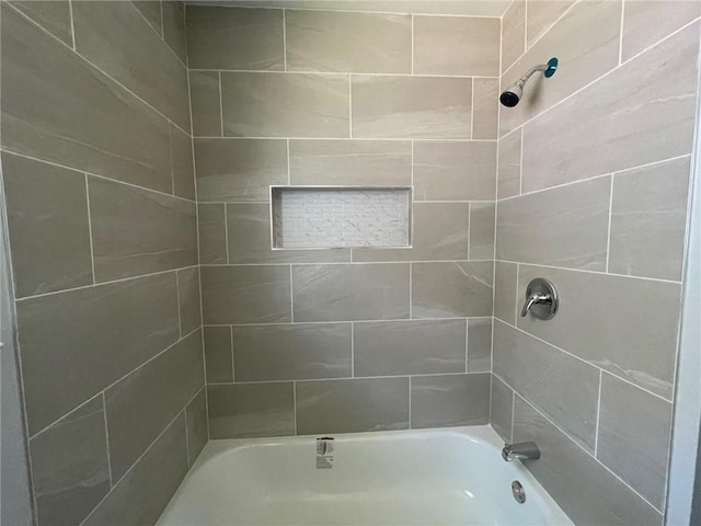 bathroom featuring shower / bathing tub combination