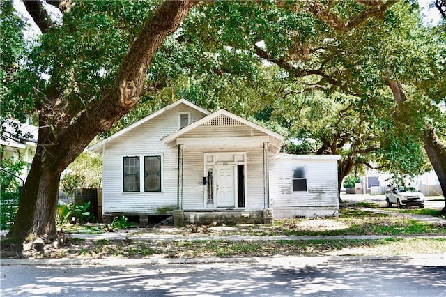6901 Catina St, New Orleans, LA 70124 - view of bungalow-style house