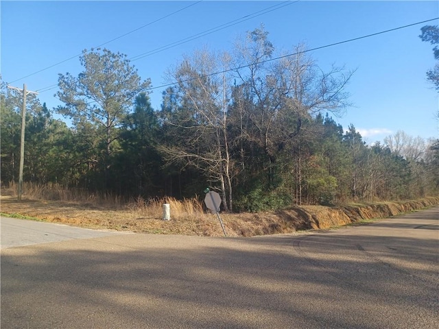 27028 Reid Rd, Loranger, LA 70446