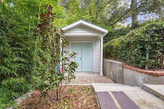 view of outbuilding with an outbuilding