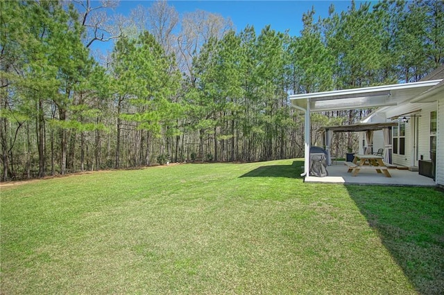 view of yard with a patio