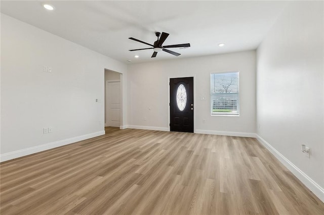 foyer featuring recessed lighting, baseboards, light wood-type flooring, and ceiling fan