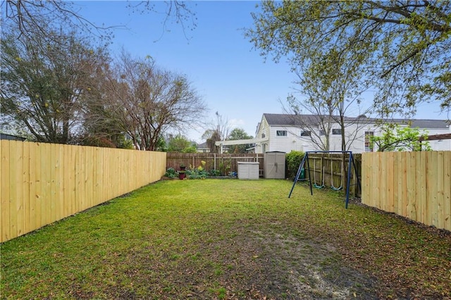 view of yard featuring a fenced backyard