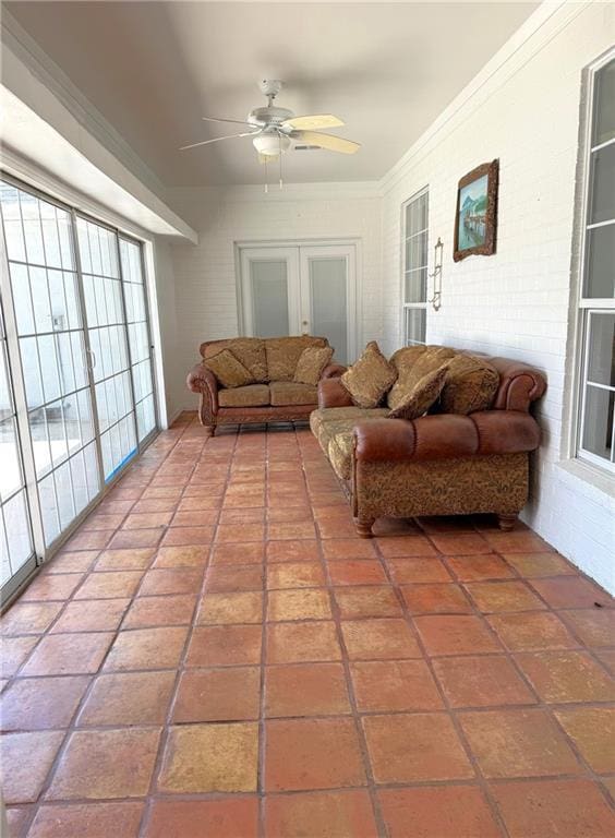 5227 Shady Park Dr, Marrero, LA 70072 - living area with ceiling fan