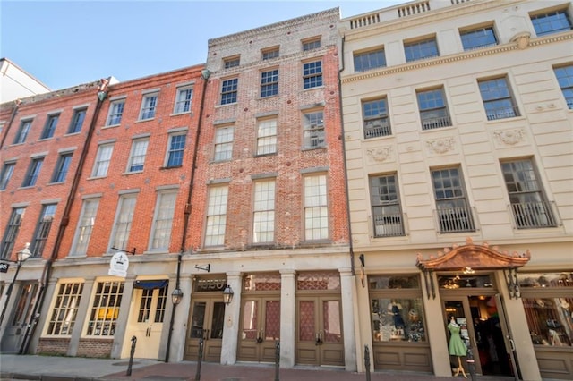 220 Decatur St Unit 206, New Orleans, LA 70130 - view of building exterior