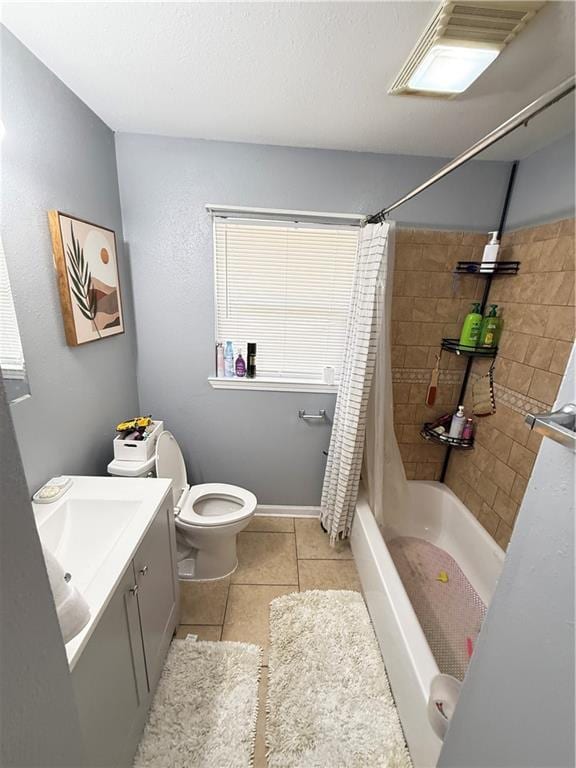 4928 Sandalwood St, New Orleans, LA 70127 - full bath featuring tile patterned flooring, shower / bath combination with curtain, toilet, and vanity