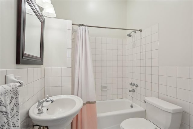 1930 Napoleon Ave, New Orleans, LA 70115 - bathroom featuring tile walls and shower / bath combo
