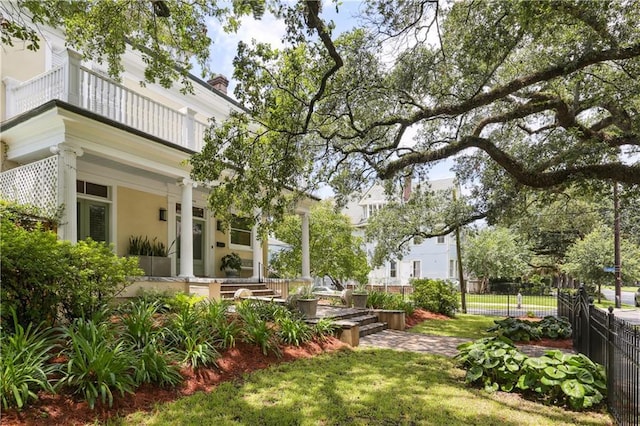 1930 Napoleon Ave, New Orleans, LA 70115 - view of yard with a porch
